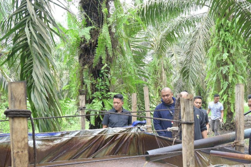 Tiga orang pelaku ilegal drilling di Jambi ditangkap