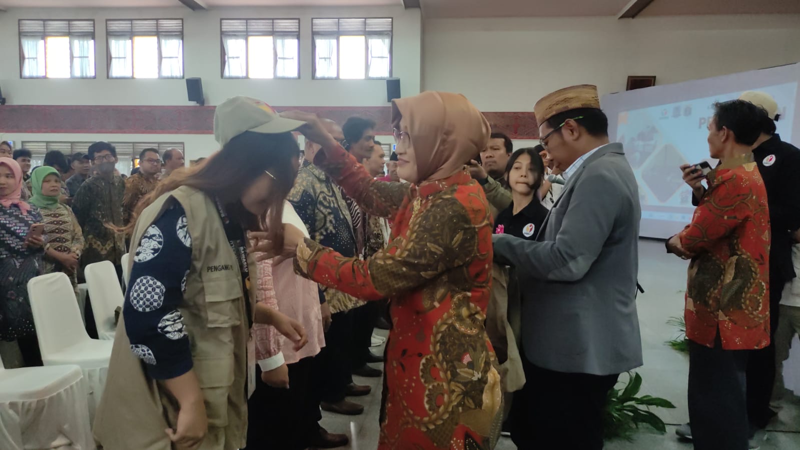 Ratusan pengawas TPS Kramat Jati dilantik dan siap sukseskan Pemilu 2024 Ratusan pengawas TPS Kramat Jati dilantik dan siap sukseskan Pemilu 2024