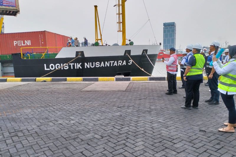 Kemenhub lepas pelayaran perdana tol laut tahun 2024 Kemenhub lepas pelayaran perdana tol laut tahun 2024
