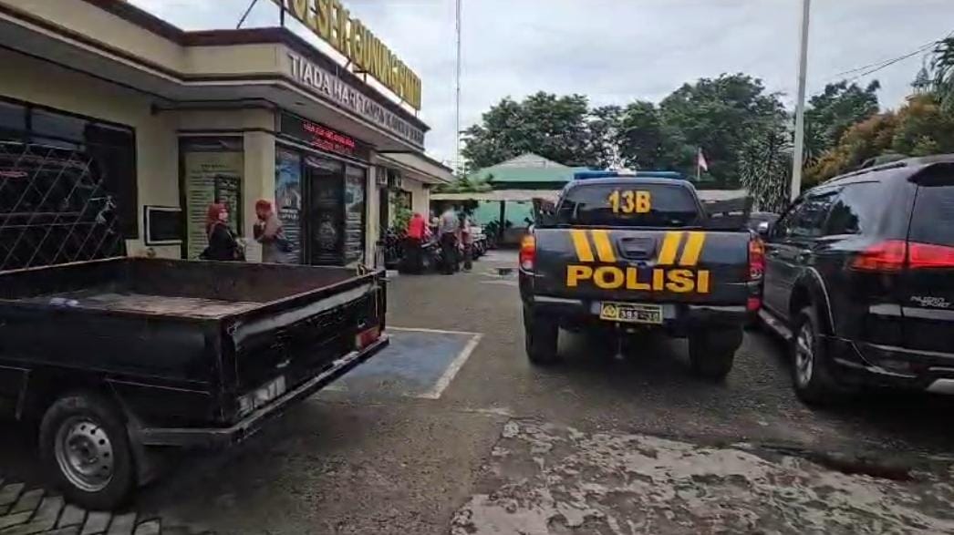 Hindari kejaran warga, satu dari tiga pelaku curas tewas tertabrak mobil Hindari kejaran warga, satu dari tiga pelaku curas tewas tertabrak mobil