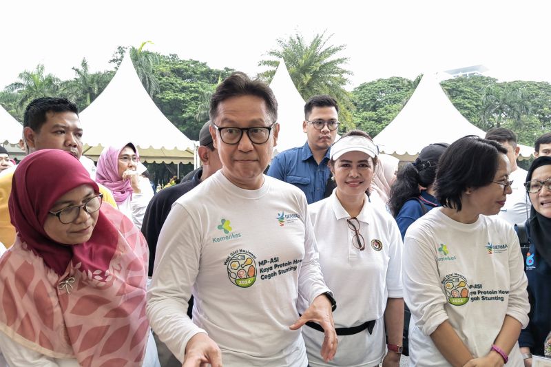 Menkes ingatkan orang tua agar rutin timbang anak cegah stunting Menkes ingatkan orang tua agar rutin timbang anak cegah stunting