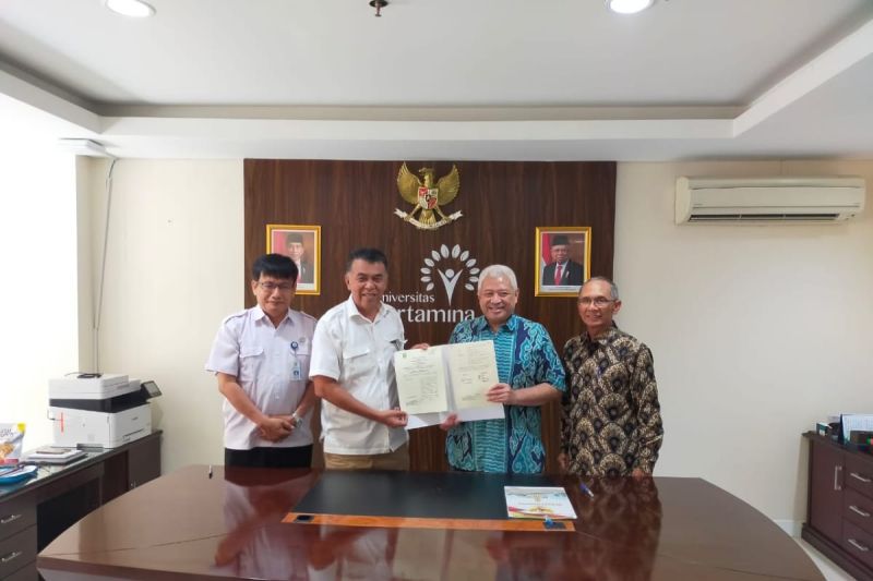 Menyiapkan SDM unggul menuju Natuna yang lebih maju Menyiapkan SDM unggul menuju Natuna yang lebih maju