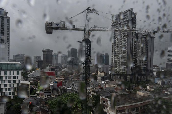 Prakiraan cuaca seluruh wilayah Jakarta akan turun hujan pada Sabtu malam