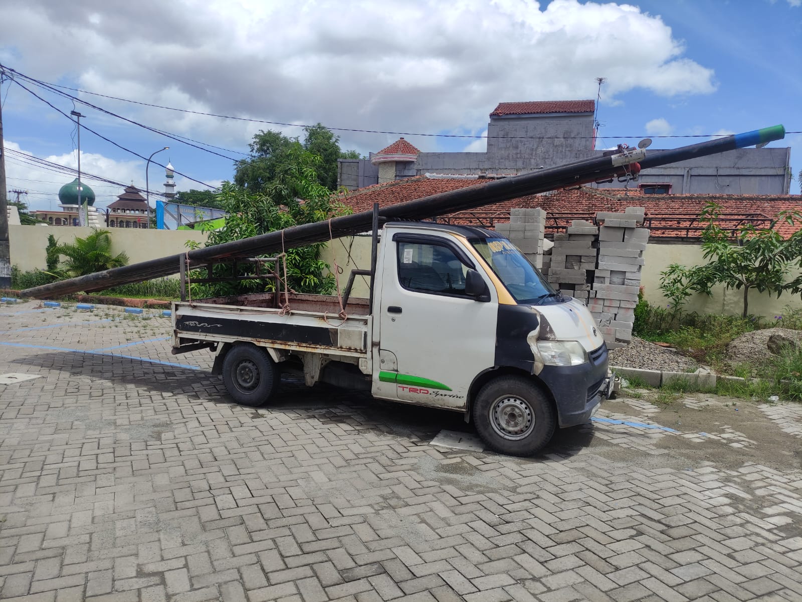 Polres Serang Kota bekuk enam pelaku pencuri tiang besi provider Telkom internet Polres Serang Kota bekuk enam pelaku pencuri tiang besi provider Telkom internet