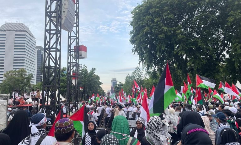 Masyarakat peringati 100 hari genosida Gaza di depan Kedubes AS Masyarakat peringati 100 hari genosida Gaza di depan Kedubes AS