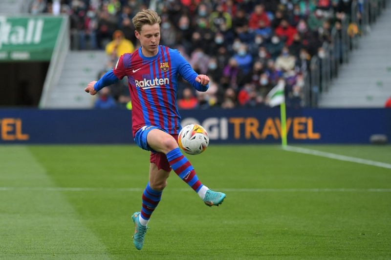 Frenkie de Jong tegaskan betah di Barca di tengah rumor transfer ke MU Frenkie de Jong tegaskan betah di Barca di tengah rumor transfer ke MU