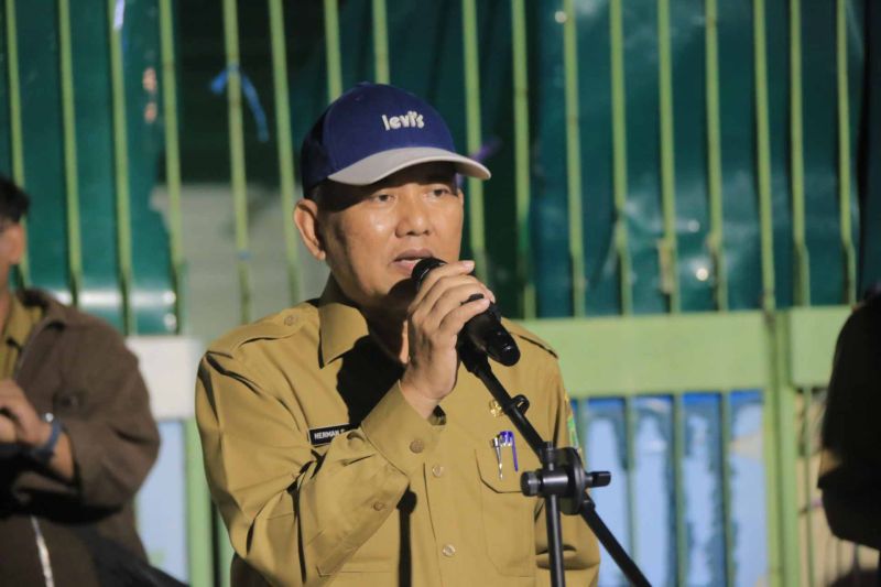 Jelang pembangunan Pasar Anyar Pemkot Tangerang pasangi pagar di area sekitar Jelang pembangunan Pasar Anyar Pemkot Tangerang pasangi pagar di area sekitar
