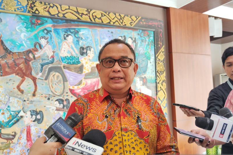 Istana bantah penunjukan ad interim Menlu karena isu menteri mundur Istana bantah penunjukan ad interim Menlu karena isu menteri mundur