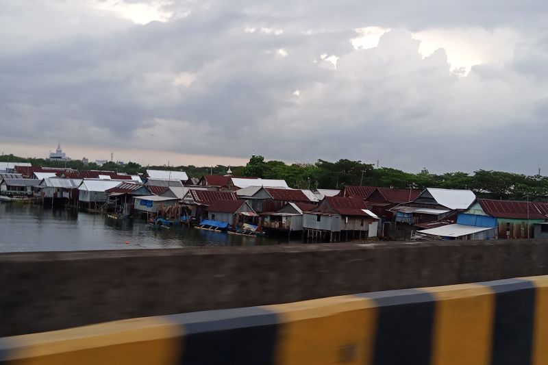 BPBD Makassar catat 167 jiwa penyintas banjir akibat cuaca ekstrem BPBD Makassar catat 167 jiwa penyintas banjir akibat cuaca ekstrem