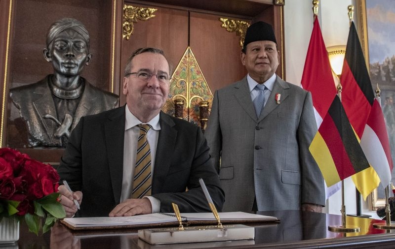 Jerman akan kirim 6 helikopter militer ke Ukraina