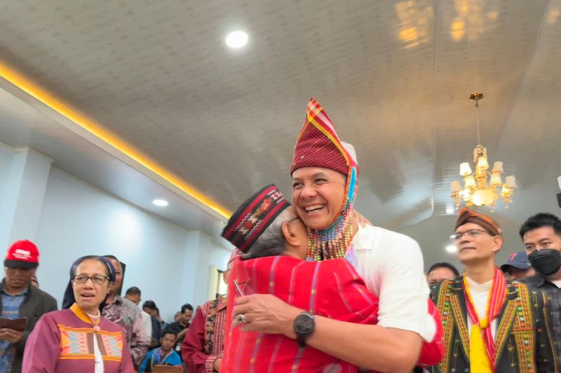Tiba di Manggarai NTT, Ganjar Pranowo Temui Uskup Ruteng Tiba di Manggarai NTT, Ganjar Pranowo Temui Uskup Ruteng