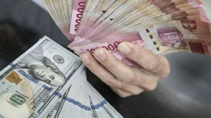 Rupiah anjlok menjadi Rp15.826 per dolar AS tertekan kinerja dolar AS