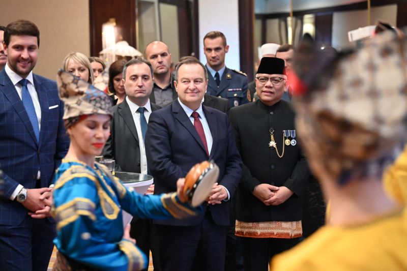 Presiden Serbia mengatakan Saya akan dapat Nobel Perdamaian kalau akui Kosovo Presiden Serbia mengatakan Saya akan dapat Nobel Perdamaian kalau akui Kosovo