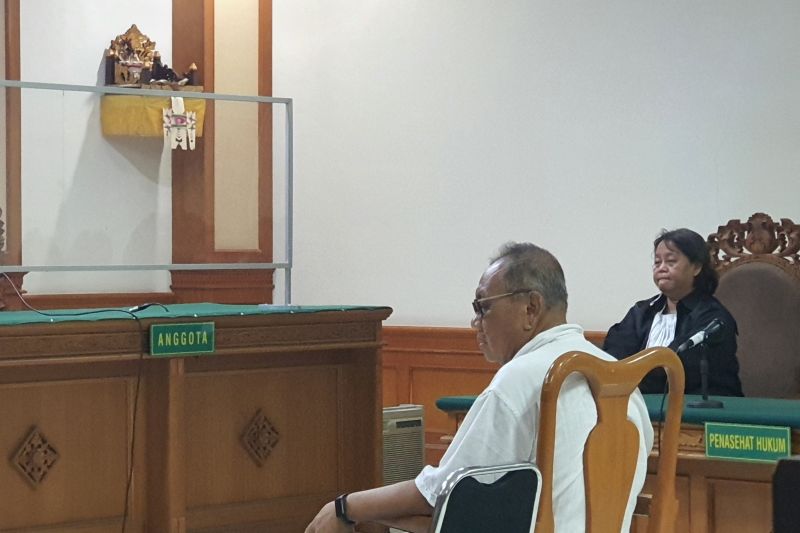 JPU minta hakim tolak pledoi terdakwa mantan Kajari Buleleng JPU minta hakim tolak pledoi terdakwa mantan Kajari Buleleng