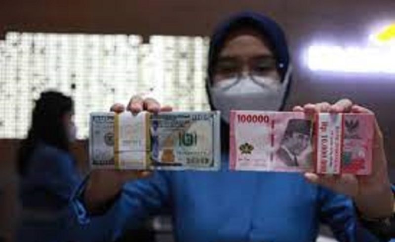 Rupiah melemah tipis di tengah data inflasi China yang membaik