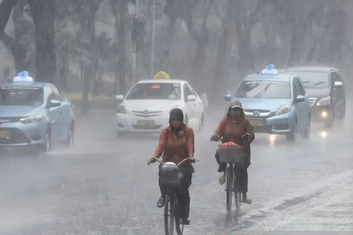 Tingginya intensitas hujan di Sumbar disebabkan dari pengaruh fenomena Angin Monsun Asia