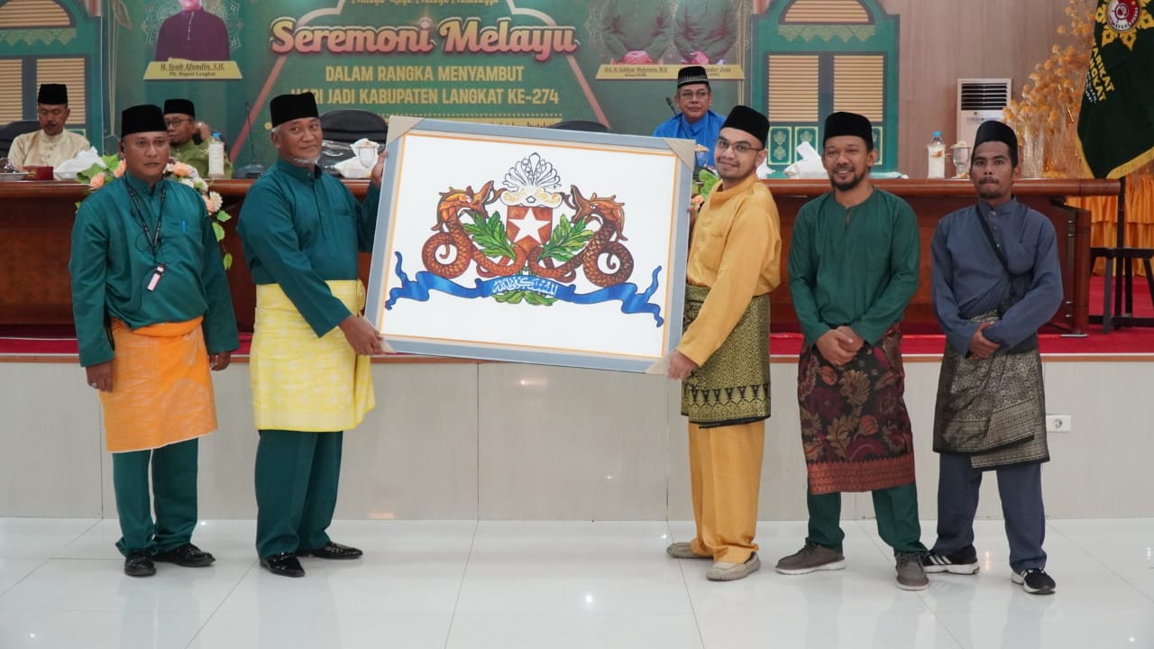 Suku Melayu penduduk asli Kabupaten Langkat