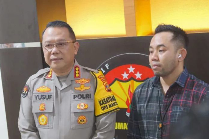 Pelaku pengancam Anies di Kaltim serahkan diri ke polisi Pelaku pengancam Anies di Kaltim serahkan diri ke polisi