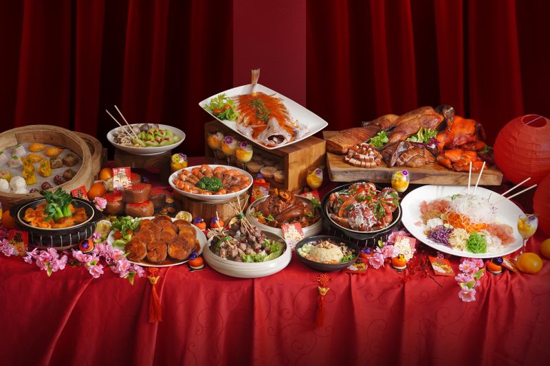 Menikmati menu spesial Imlek sambil lihat atraksi singa Menikmati menu spesial Imlek sambil lihat atraksi singa