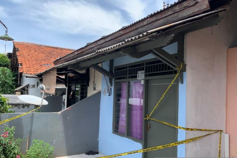 Polisi sebut ada 30 adegan dalam rekonstruksi pembunuhan di Depok Polisi sebut ada 30 adegan dalam rekonstruksi pembunuhan di Depok