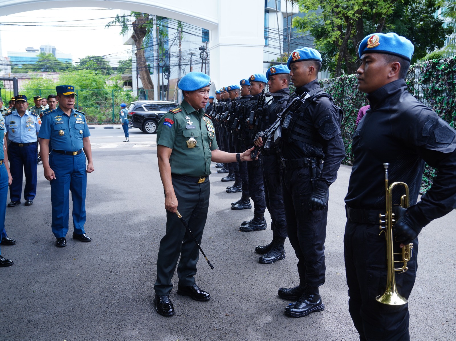 Datangi markas Paspampres, Panglima terus tekankan netralitas TNI