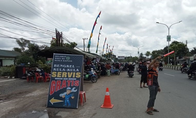Komunitas bengkel layani servis gratis bagi jamaah Haul Guru Sekumpul