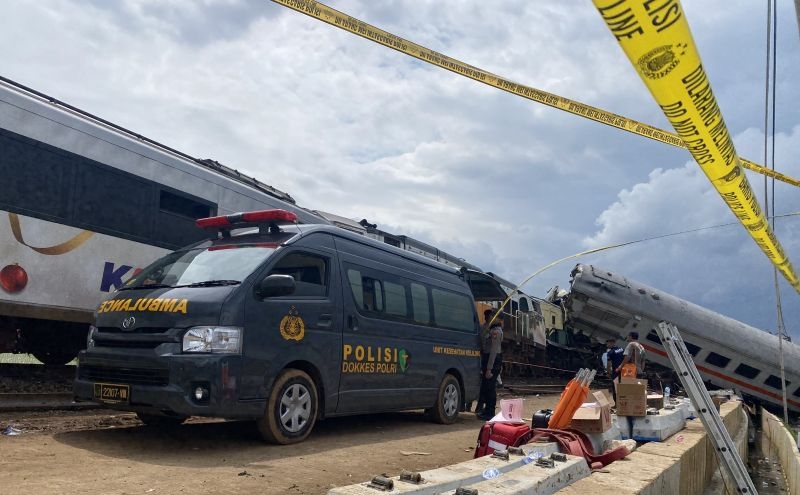 Pemprov Jabar siapkan 6 rumah sakit evakuasi korban kecelakaan kereta Pemprov Jabar siapkan 6 rumah sakit evakuasi korban kecelakaan kereta