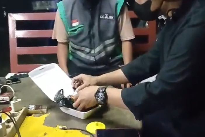 Polisi selidiki sabu yang ditemukan seorang ojol dalam paketnya Polisi selidiki sabu yang ditemukan seorang ojol dalam paketnya