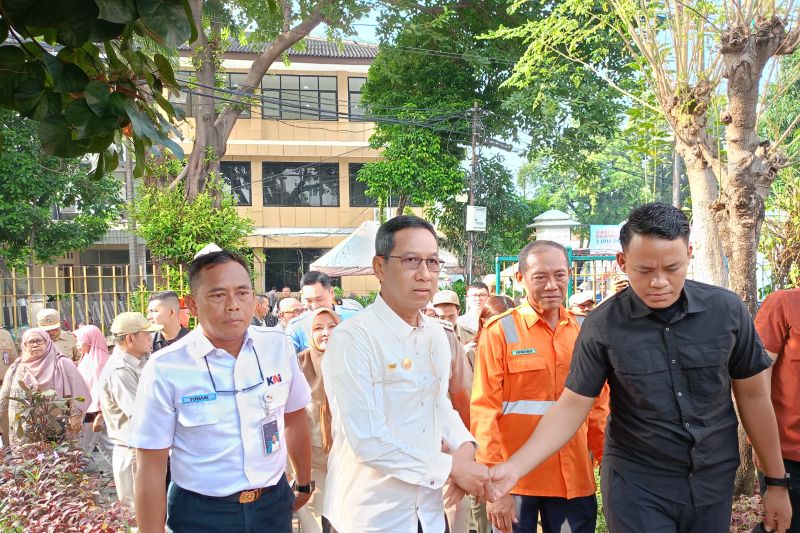 Heru mengaku tak tertarik saat namanya diusulkan Demokrat maju Pilgub DKI Heru mengaku tak tertarik saat namanya diusulkan Demokrat maju Pilgub DKI