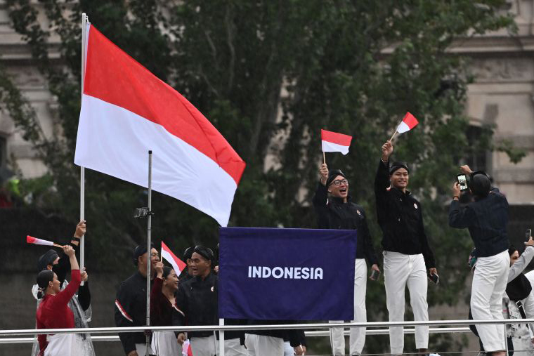 Lima momen tak terlupakan dalam upacara pembukaan Olimpiade Paris Lima momen tak terlupakan dalam upacara pembukaan Olimpiade Paris