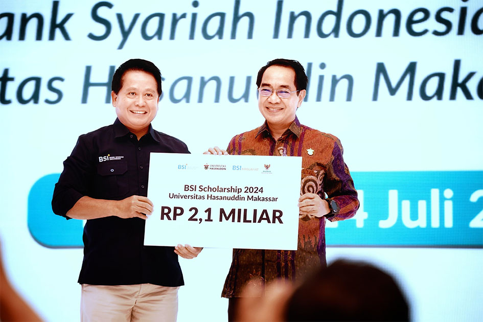 BSI gelar CEO mengajar di Makassar & berikan beasiswa Rp5,5 miliar BSI gelar CEO mengajar di Makassar & berikan beasiswa Rp5,5 miliar