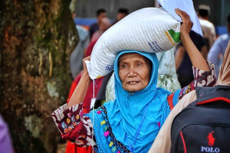 Bapanas: Program bantuan pangan beras turunkan kemiskinan Bapanas: Program bantuan pangan beras turunkan kemiskinan