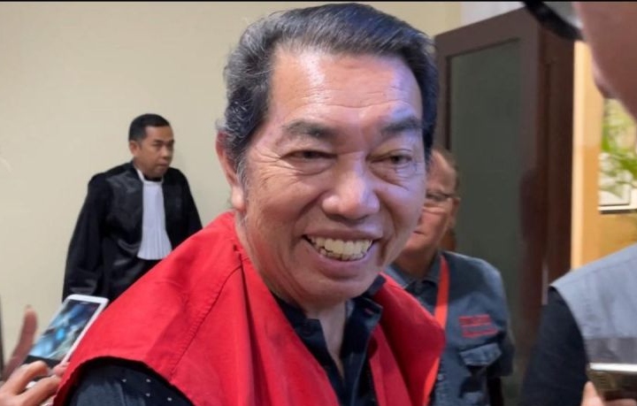 Hakim vonis paman Fredy Pratama 2 tahun 6 bulan