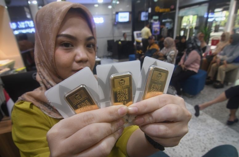 Harga emas Antam naik Rp6.000 jadi Rp1,402 juta per gram