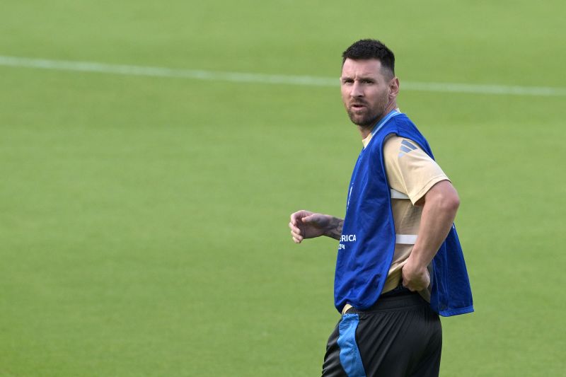 Messi mungkin absen bela Argentina lawan Ekuador Messi mungkin absen bela Argentina lawan Ekuador
