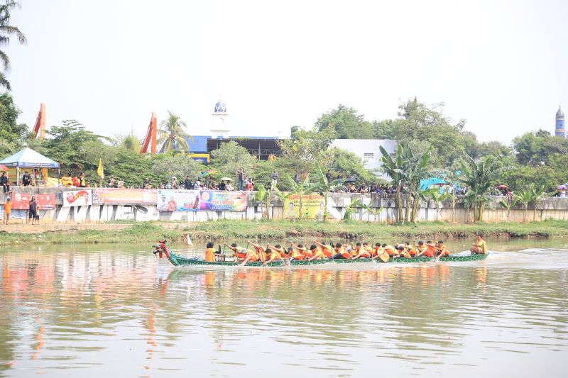 Festival Cisadane dimeriahkan kuliner hingga lomba perahu naga Festival Cisadane dimeriahkan kuliner hingga lomba perahu naga