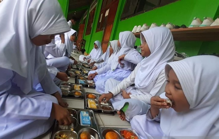 Pakar: Anggaran makan bergizi gratis harus hitung kelengkapan gizi