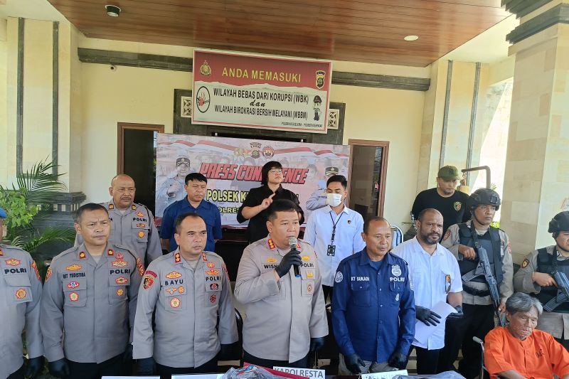 Polres Denpasar ungkap pelaku pencurian di 19 TKP di Bali Polres Denpasar ungkap pelaku pencurian di 19 TKP di Bali