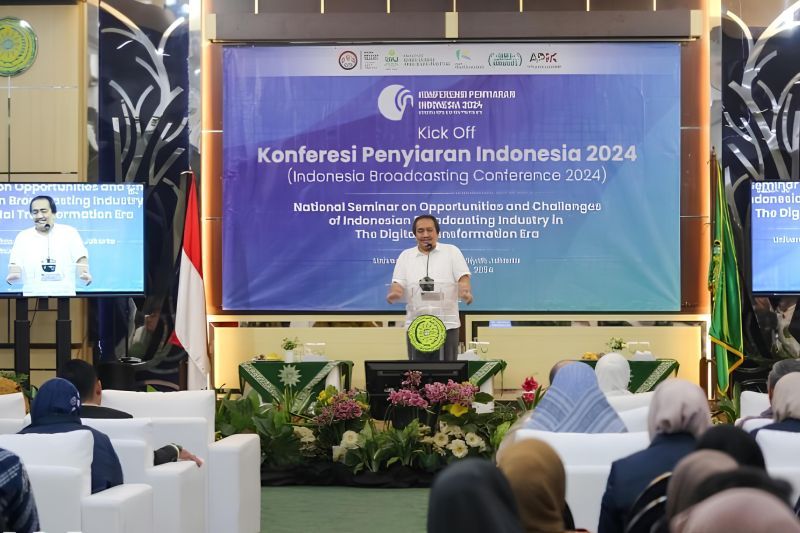 DPR diminta lanjutkan pembahasan RUU Penyiaran DPR diminta lanjutkan pembahasan RUU Penyiaran