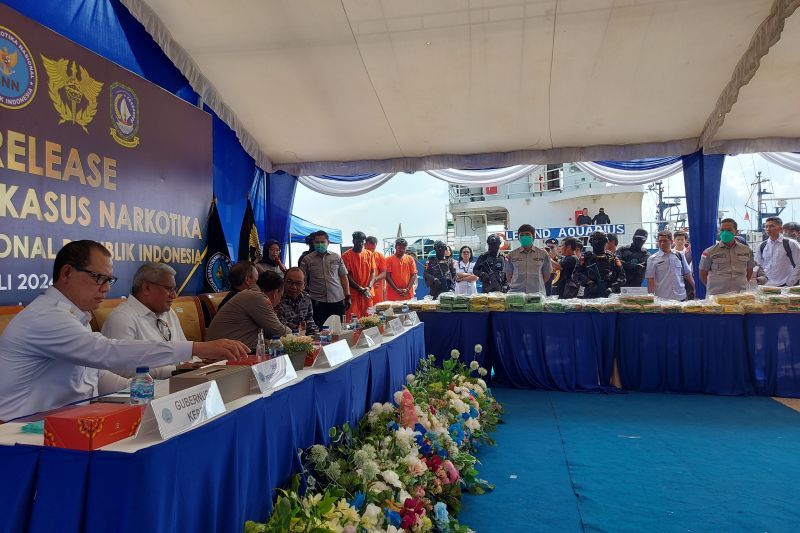 BNN-DJBC gagalkan penyelundupan 106 kg narkoba di Perairan Kepri BNN-DJBC gagalkan penyelundupan 106 kg narkoba di Perairan Kepri