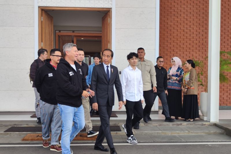 Presiden bertolak ke IKN bersama influencer untuk resmikan jembatan Presiden bertolak ke IKN bersama influencer untuk resmikan jembatan