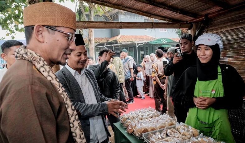 Menparekraf ungkap konten video pendek jadi sarana promosi produk Menparekraf ungkap konten video pendek jadi sarana promosi produk