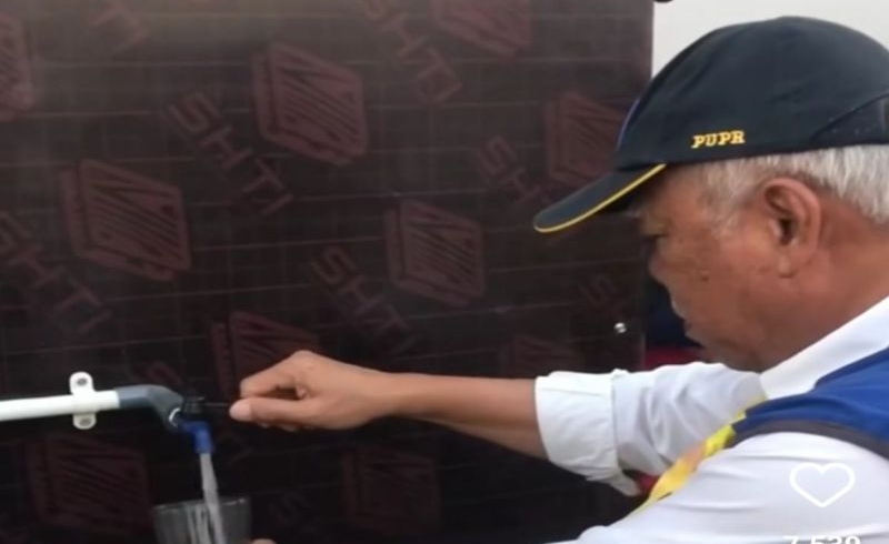 Menteri PUPR uji coba air minum di Ibu Kota Nusantara