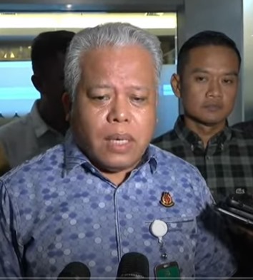 Ditangkap dan ditetapkan tersangka, Kejagung telah menyidik anggota DPR RI Ujang Iskandar sejak September 2023 Ditangkap dan ditetapkan tersangka, Kejagung telah menyidik anggota DPR RI Ujang Iskandar sejak September 2023