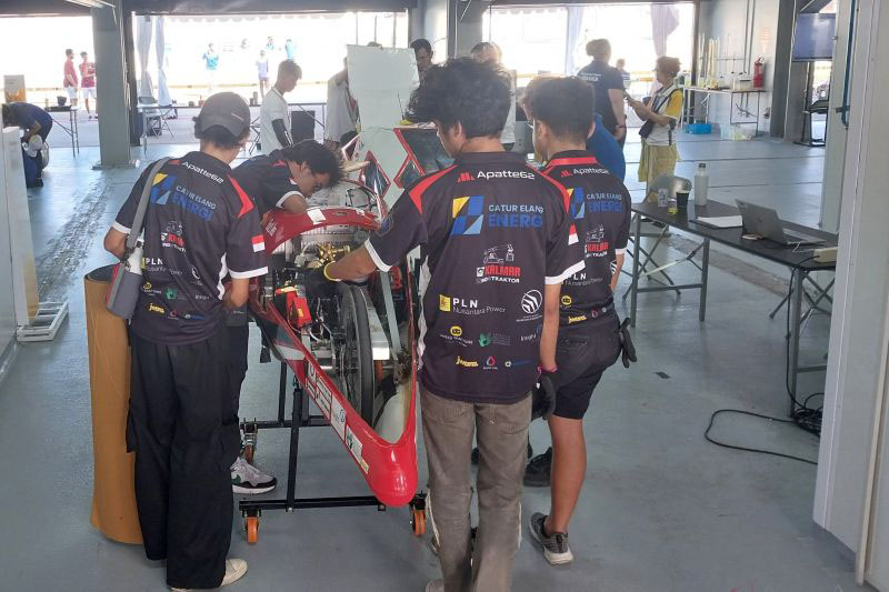 Sudah 44 tim lolos inspeksi Shell Eco-marathon di Sirkuit Mandalika Sudah 44 tim lolos inspeksi Shell Eco-marathon di Sirkuit Mandalika