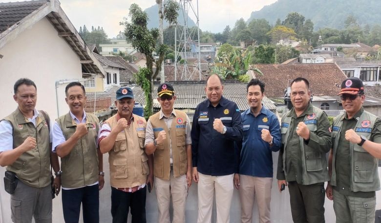 Hidup berdampingan secara damai dengan Gunung Merapi Hidup berdampingan secara damai dengan Gunung Merapi