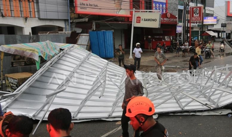 BMKG imbau 10 daerah di Aceh siaga bencana alam dipicu cuaca ekstrem BMKG imbau 10 daerah di Aceh siaga bencana alam dipicu cuaca ekstrem