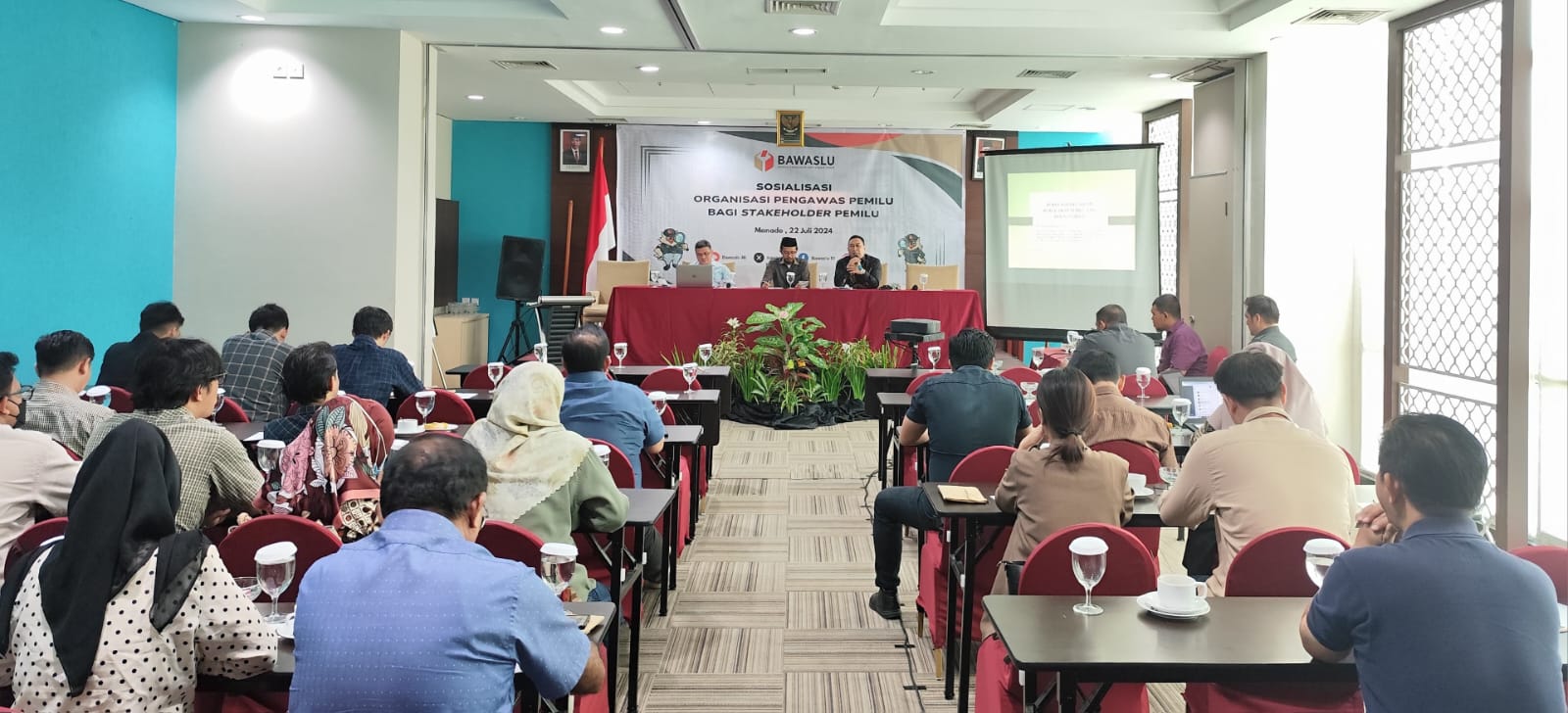 Bawaslu gandeng UBK sosialisaikan pilkada bebas kecurangan kepada masyarakat Manado Bawaslu gandeng UBK sosialisaikan pilkada bebas kecurangan kepada masyarakat Manado