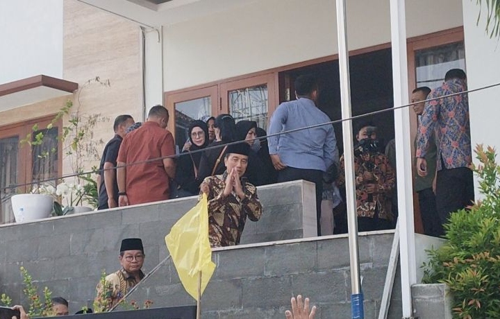 Presiden Joko Widodo kunjungi rumah duka Hamzah Haz