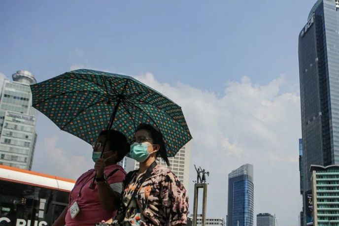 BMKG: Pulau Jawa-NTB dilanda suhu panas maksimum 34 derajat celcius BMKG: Pulau Jawa-NTB dilanda suhu panas maksimum 34 derajat celcius